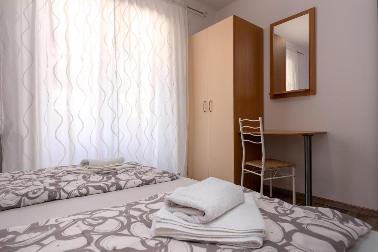 Apartments Miri Vrsar Exterior photo